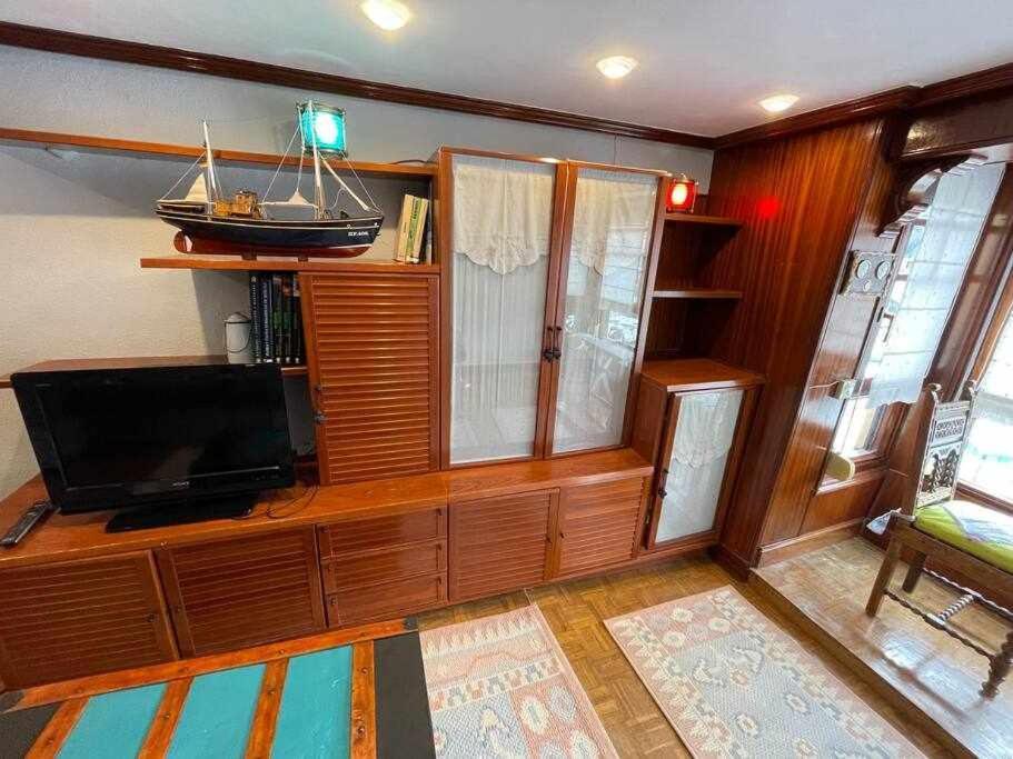 Utsa Eski Piso Con Encanto En 1ª Linea De Puerto Bermeo Kültér fotó